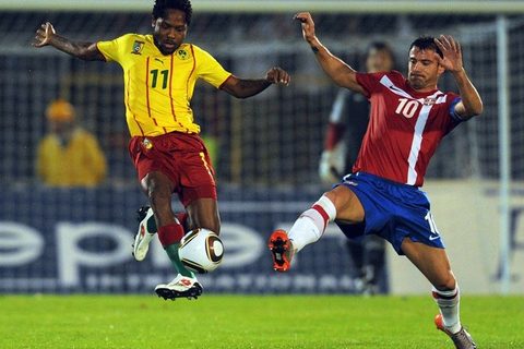 Dejan Stankovic tokom utakmice protiv Kameruna u Beograd (pripreme za SP 2010)