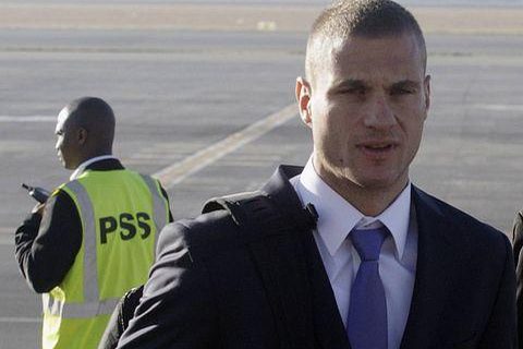 Nemanja Vidić na aerodromu u Juznoj Africi