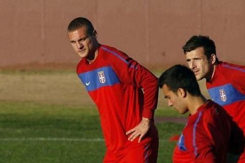 Nemanja Vidić trenira