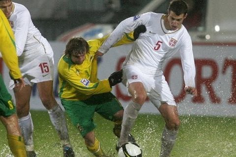 litvanija-srbija-fudbal-zigic-petrovic