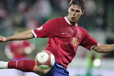 Nikola Zigic fudbaler srbije: wallpaper, pozadina, poster za desktop 800x600